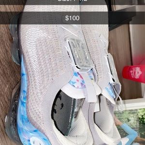 Super cute Nike shoes